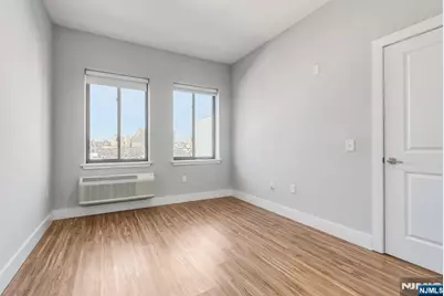 424 Whiton Street 304 #304, Jersey City, NJ 07304 - Photo 3