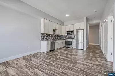 424 Whiton Street 304 #304, Jersey City, NJ 07304 - Photo 9