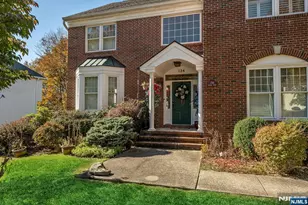 134 Arthur Ct, Mahwah, NJ 07430 - Photo 3