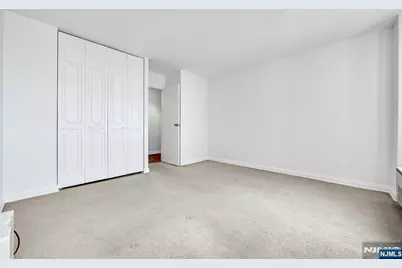 300 Winston Drive 919 #919, Cliffside Park, NJ 07010 - Photo 19