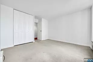 300 Winston Dr 919, Cliffside Park, NJ 07010 - Photo 19