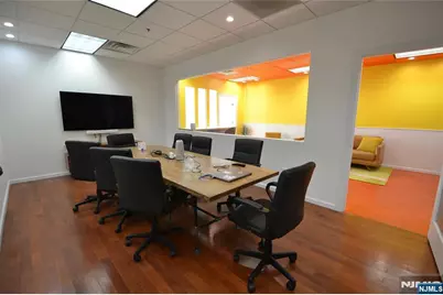 725 Grand Avenue 304 #304, Ridgefield, NJ 07657 - Photo 3