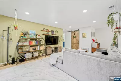 2213 Hilltop Road, Mahwah, NJ 07430 - Photo 3