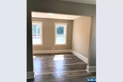 363 Macarthur Avenue, Garfield, NJ 07026 - Photo 7