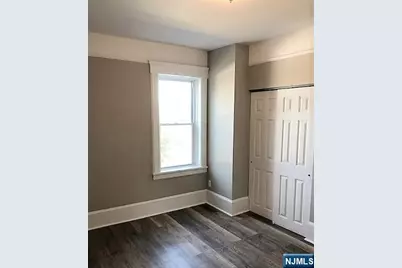363 Macarthur Avenue, Garfield, NJ 07026 - Photo 11