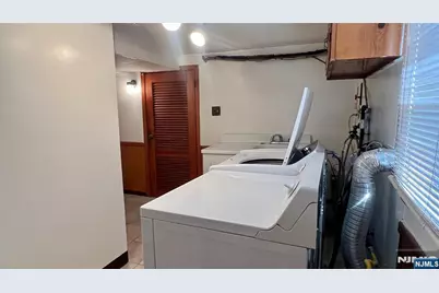 228 Philip Avenue, Elmwood Park, NJ 07407 - Photo 19