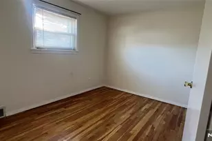 228 Philip Ave, Elmwood Park, NJ 07407 - Photo 9