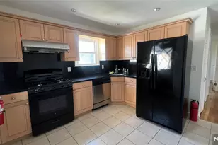 228 Philip Ave, Elmwood Park, NJ 07407 - Photo 7