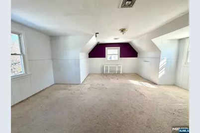 37-27 Hale Place, Fair Lawn, NJ 07410 - Photo 9