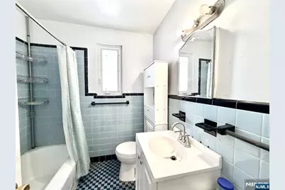 37-27 Hale Place, Fair Lawn, NJ 07410 - Photo 11