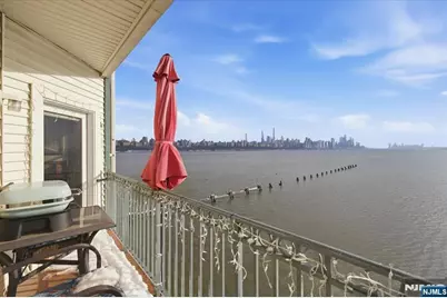214 The Promenade 214 #214, Edgewater, NJ 07020 - Photo 11