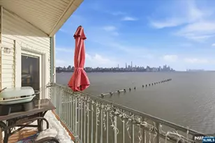 214 The Promenade 214, Edgewater, NJ 07020 - Photo 11
