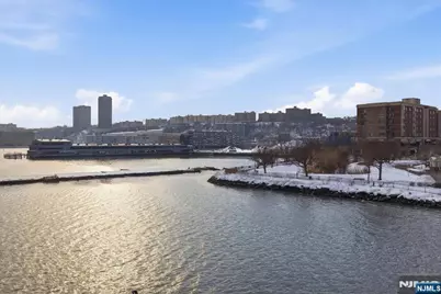 214 The Promenade 214 #214, Edgewater, NJ 07020 - Photo 13