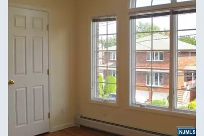 2345 Franklin Street B #B, Fort Lee, NJ 07024 - Photo 9