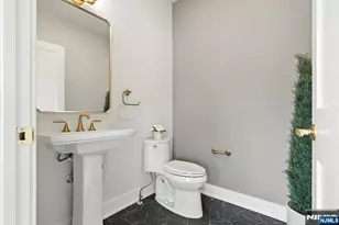 194 Canterbury Ave, North Arlington, NJ 07031 - Photo 23