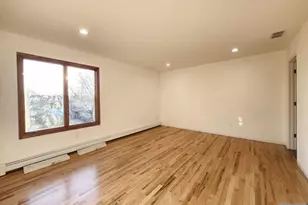 220 Ruby Ave 2nd Fl, Palisades Park, NJ 07650 - Photo 21