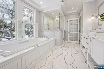 328 Carmita Avenue, Rutherford, NJ 07070 - Photo 19