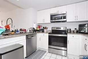 100 Old Palisade Road 1013, Fort Lee, NJ 07024 - Photo 9