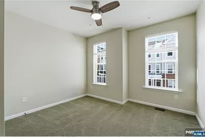 25 Veterans Drive, Wood Ridge, NJ 07075 - Photo 15