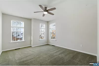 25 Veterans Drive, Wood Ridge, NJ 07075 - Photo 17