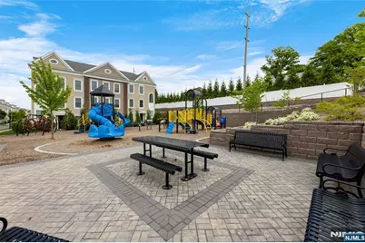 25 Veterans Drive, Wood Ridge, NJ 07075 - Photo 29