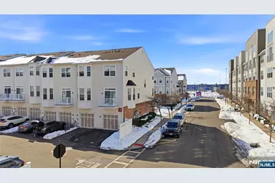 25 Veterans Drive, Wood Ridge, NJ 07075 - Photo 23