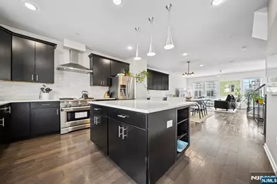 84 Truman Drive 2801 #2801, Wood Ridge, NJ 07075 - Photo 7