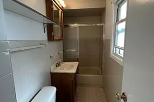 289 Livingston Ave 2nd Fl, Lyndhurst Township, NJ 07071 - Photo 11