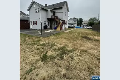 289 Livingston Avenue 2nd Fl #2nd Fl, Lyndhurst Township, NJ 07071 - Photo 13