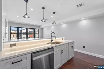 481 15th Avenue, Newark, NJ 07103 - Photo 9