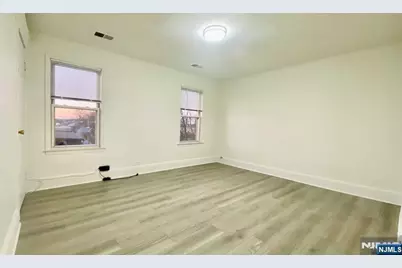 250 Chase Avenue 2 #2, Lyndhurst Township, NJ 07071 - Photo 7