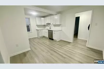 250 Chase Avenue 2 #2, Lyndhurst Township, NJ 07071 - Photo 5