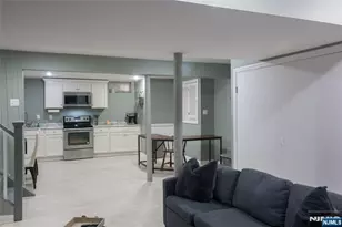 197 Park Pl, Irvington, NJ 07111 - Photo 19