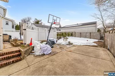 107 Chestnut Street, Rochelle Park Township, NJ 07662 - Photo 29