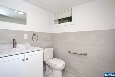 220 Raymond Street, Hasbrouck Heights, NJ 07604 - Photo 31