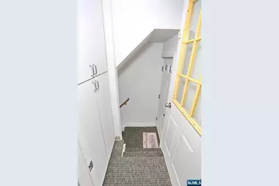 220 Raymond Street, Hasbrouck Heights, NJ 07604 - Photo 27