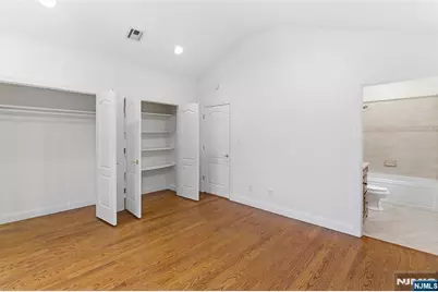 281 Wayne Avenue 281 #281, Cliffside Park, NJ 07010 - Photo 13