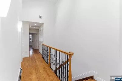 281 Wayne Avenue 281 #281, Cliffside Park, NJ 07010 - Photo 11