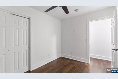 270 Ogden Street, Orange, NJ 07050 - Photo 9