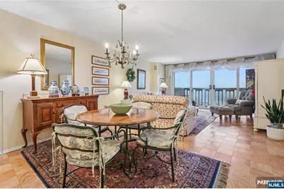 555 North Avenue 17-U #17-U, Fort Lee, NJ 07024 - Photo 5