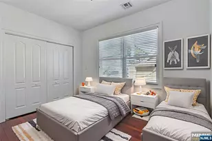 52 Myrtle B, Edgewater, NJ 07020 - Photo 11