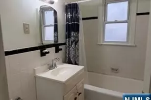 140 W Englewood Ave C4, Teaneck Township, NJ 07652 - Photo 9