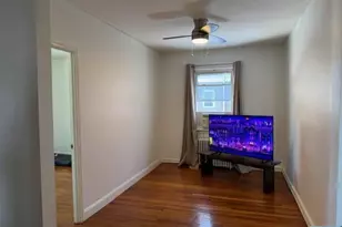 140 W Englewood Ave C4, Teaneck Township, NJ 07652 - Photo 7