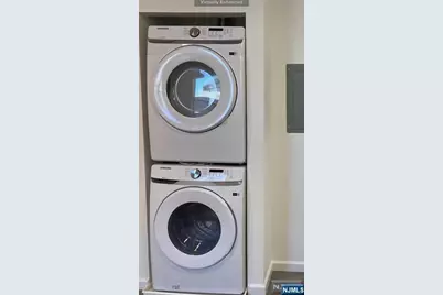 11 Bellview Place C #C, Palisades Park, NJ 07650 - Photo 3