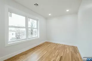 90 Hollywood Ave 2, East Orange, NJ 07018 - Photo 15