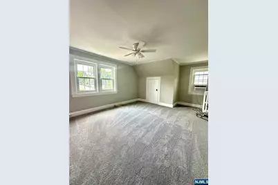 106 Clarendon Place, Hackensack, NJ 07601 - Photo 5