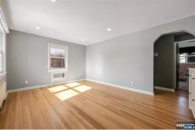 10-09 Charles Street, Fair Lawn, NJ 07410 - Photo 5