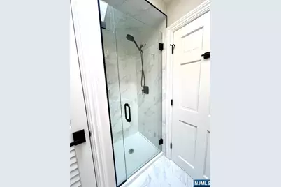 42 W Oakland Avenue, Oakland, NJ 07436 - Photo 15