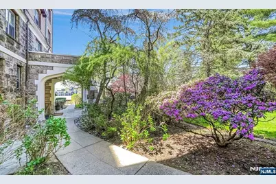 100 A 22 #22, Englewood, NJ 07631 - Photo 13