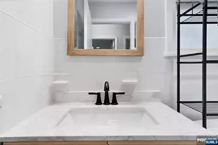 101 Oak Street 2, Bayonne, NJ 07002 - Photo 11